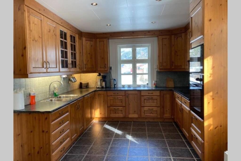 Comfortable House In Quiet Area Luster Εξωτερικό φωτογραφία