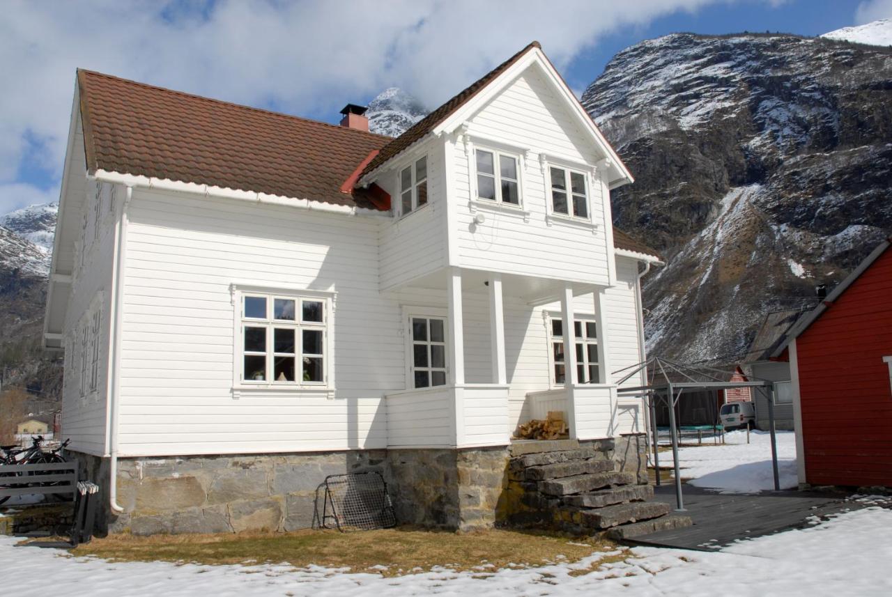 Comfortable House In Quiet Area Luster Εξωτερικό φωτογραφία